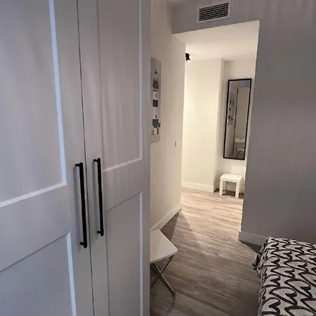 Lejlighed Holidays2malaga Alta Downtown Pool Paddle And Parking New Building *