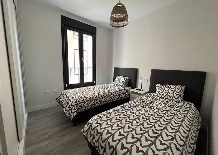 Holidays2malaga Alta Downtown Pool Paddle And Parking New Building Apartmán